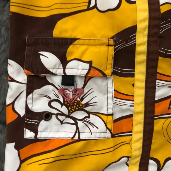 Roxy Hawaiian Print Swim Trunks size 7 - Picture 3 of 3